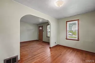 511 Averill Ave, Ferguson, MO 63135 - Photo 7