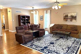 13 Eagle Cove Ln, Saint Charles, MO 63303 - Photo 11