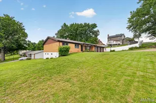 2704 Lido Ln, Saint Louis, MO 63129 - Photo 3