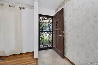 2704 Lido Lane, Saint Louis, MO 63129 - Photo 9