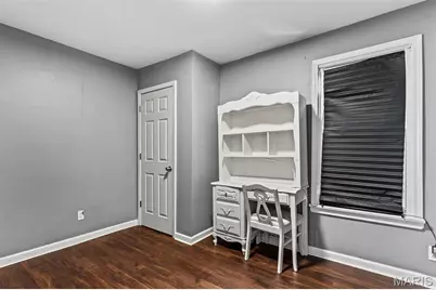10532 Decker Avenue, Saint Louis, MO 63114 - Photo 13