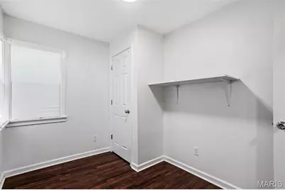 10532 Decker Avenue, Saint Louis, MO 63114 - Photo 17