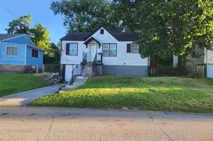 7164 Manette Dr, Flordell Hills, MO 63136 - Photo 1