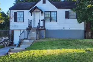 7164 Manette Dr, Flordell Hills, MO 63136 - Photo 3