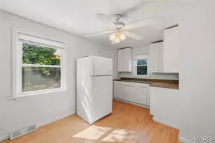 4672 Dewey Ave, Saint Louis, MO 63116 - Photo 9