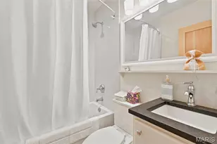 7520 Ethel Ave, Saint Louis, MO 63117 - Photo 17