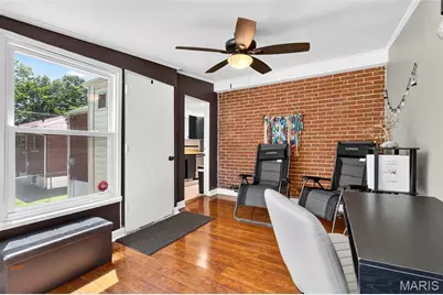 8933 Saint Louis Avenue, Saint Louis, MO 63114 - Photo 13