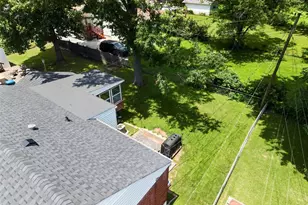 8933 St Louis Ave, Saint Louis, MO 63114 - Photo 41