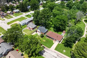 8933 St Louis Ave, Saint Louis, MO 63114 - Photo 43