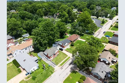 8933 Saint Louis Avenue, Saint Louis, MO 63114 - Photo 45