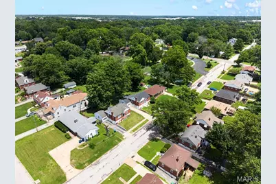 8933 Saint Louis Avenue, Saint Louis, MO 63114 - Photo 47
