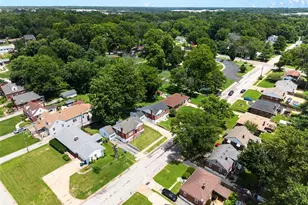 8933 St Louis Ave, Saint Louis, MO 63114 - Photo 47