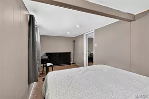 8933 St Louis Ave, Saint Louis, MO 63114 - Photo 29