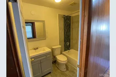 9571 Pagewood Avenue, Overland, MO 63114 - Photo 9