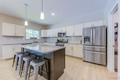 588 Lakewood Drive, Moscow Mills, MO 63362 - Photo 5