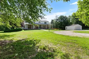 4 Hahn Estate Rd, Winfield, MO 63389 - Photo 1