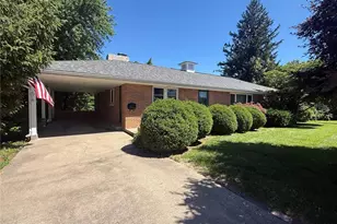 37 Holiday Dr, Hannibal, MO 63401 - Photo 1