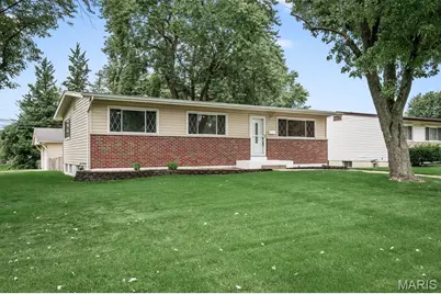 950 Kostka Lane, Florissant, MO 63031 - Photo 1
