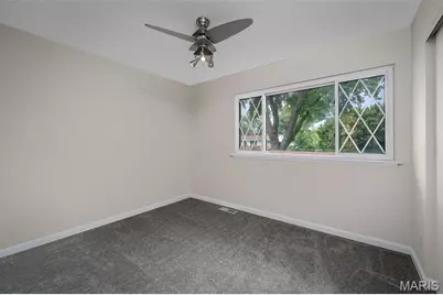950 Kostka Lane, Florissant, MO 63031 - Photo 19