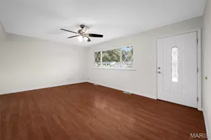 950 Kostka Ln, Florissant, MO 63031 - Photo 5
