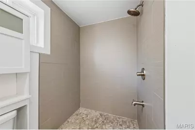 210 Horn Avenue, Saint Louis, MO 63125 - Photo 17