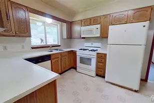 3877 Hwy D, Defiance, MO 63341 - Photo 11