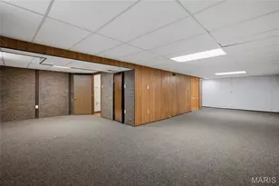 12011 Bobbett Dr, Maryland Heights, MO 63043 - Photo 13