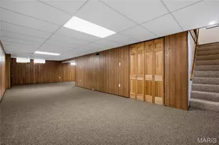 12011 Bobbett Dr, Maryland Heights, MO 63043 - Photo 11