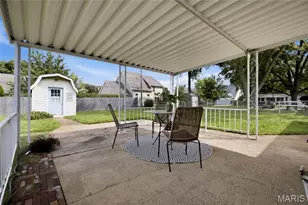 12011 Bobbett Dr, Maryland Heights, MO 63043 - Photo 19