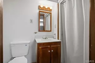 12011 Bobbett Dr, Maryland Heights, MO 63043 - Photo 15