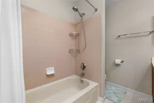 403 Arbor Glen Dr, Ballwin, MO 63021 - Photo 39