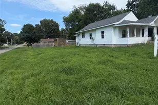 704 S Main St, Campbell, MO 63933 - Photo 15