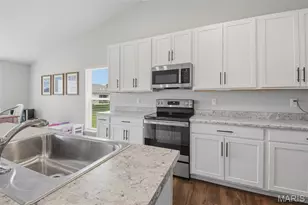 326 Dropseed Dr, Wentzville, MO 63385 - Photo 17