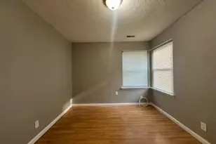 627 Ferguson Ave, Ferguson, MO 63135 - Photo 3