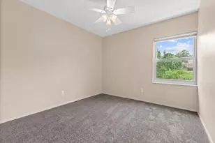 10473 Corbeil Dr, Creve Coeur, MO 63146 - Photo 15