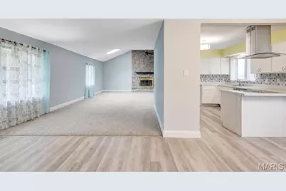14 Shireford Lane, Ferguson, MO 63135 - Photo 7