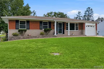 9540 Caravan Drive, Sappington, MO 63126 - Photo 3