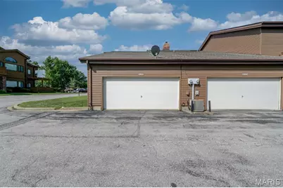 1002 Hemingway Lane #H, Weldon Spring, MO 63304 - Photo 3