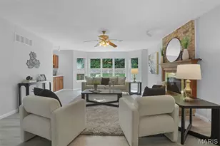 61 Moselle Ct, Florissant, MO 63031 - Photo 9