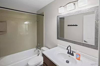 1812 Suns Up Court, Florissant, MO 63031 - Photo 23
