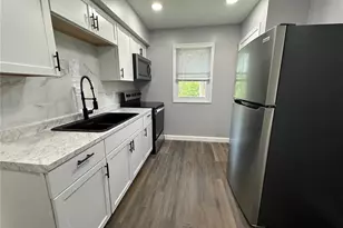 9343 Duenke Dr, Saint Louis, MO 63137 - Photo 7