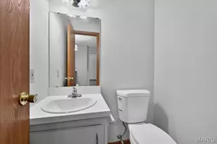 8206 Swarthmore Ct, Saint Louis, MO 63130 - Photo 19