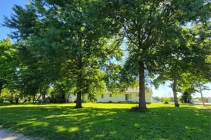 310 Linn St, New Melle, MO 65013 - Photo 7
