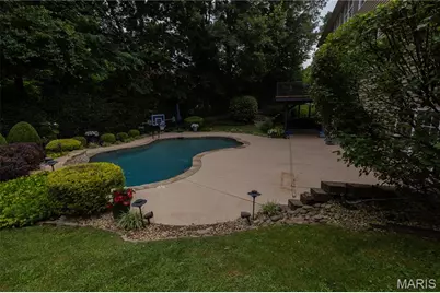 220 Woodcliffe Place Drive, Chesterfield, MO 63005 - Photo 41
