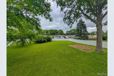 1957 Tealwood Cove Drive, Florissant, MO 63031 - Photo 3