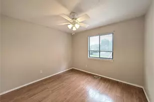 1957 Tealwood Cove Dr, Florissant, MO 63031 - Photo 13