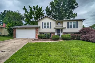 1957 Tealwood Cove Dr, Florissant, MO 63031 - Photo 1