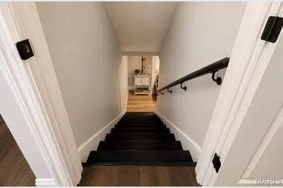 5718 Briarwood Estates Drive, Saint Louis, MO 63129 - Photo 13