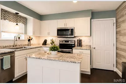 5718 Briarwood Estates Drive, Saint Louis, MO 63129 - Photo 11