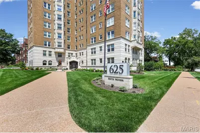 625 S Skinker Boulevard #301, Saint Louis, MO 63105 - Photo 1